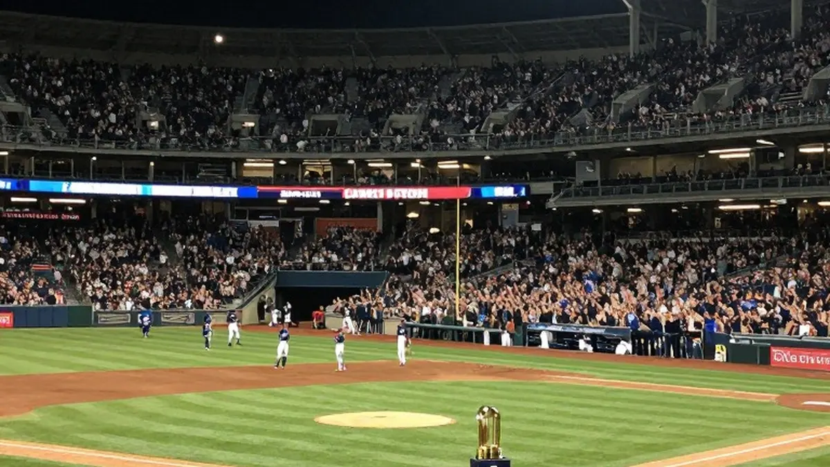 Illustration for: Brewers Win First World Series Title in Franchise History, Beating the Rays in Five Games